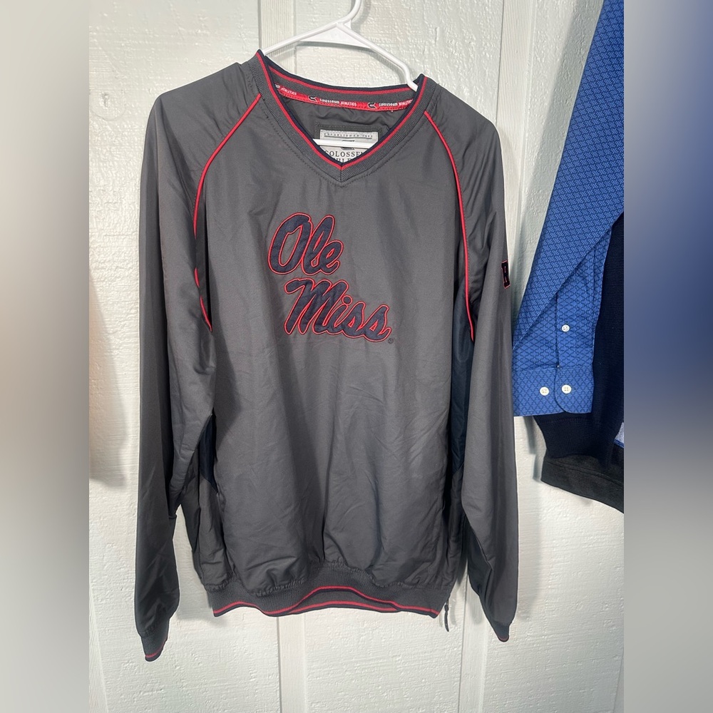 Colosseum Athletics Ole Miss Size Medium Pullover EUC